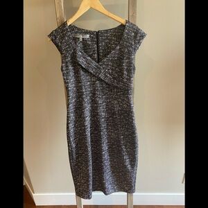 𝅺maggy london midi dress